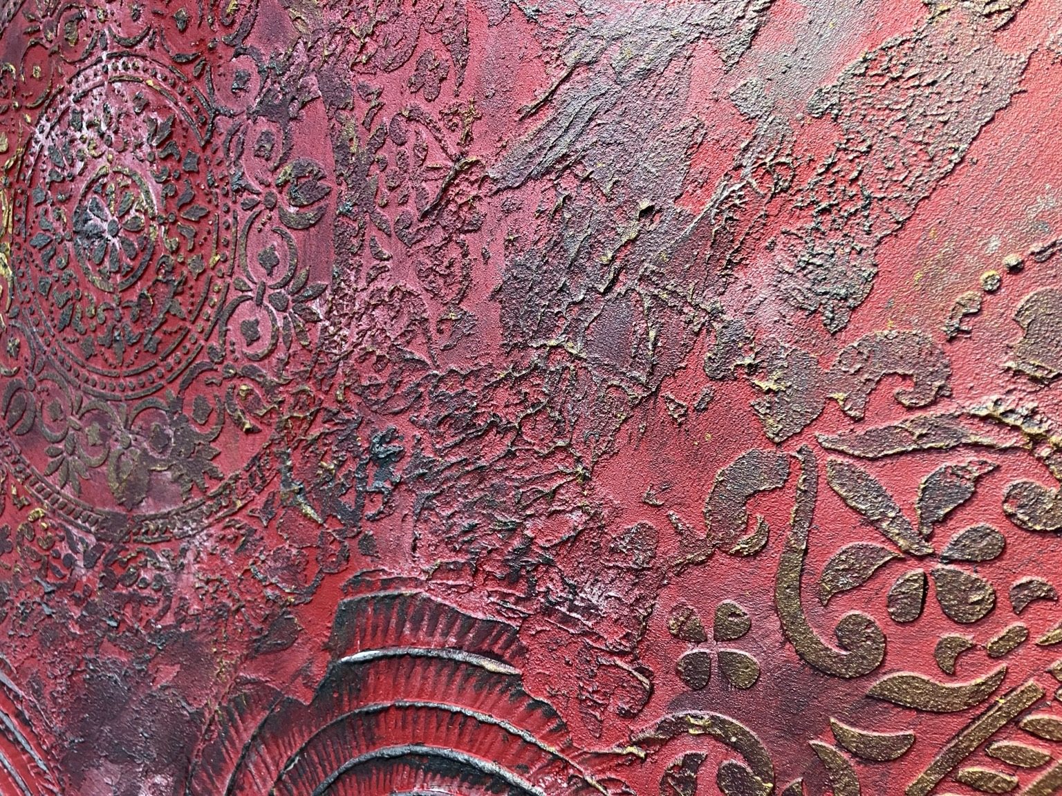赤のSANDECO意匠作品の接写