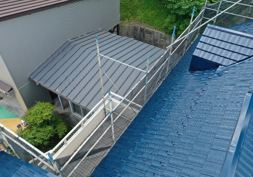 飯田市山本　H様邸　本宅屋根塗装工事　弱溶剤二液型NADシリコンウレタン樹脂塗料
