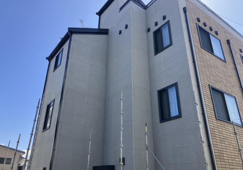 【飯田市小伝馬町】戸建て M様邸 外壁塗装・屋根塗装・ベランダ防水工事（キクスイ グラストSi仕様）