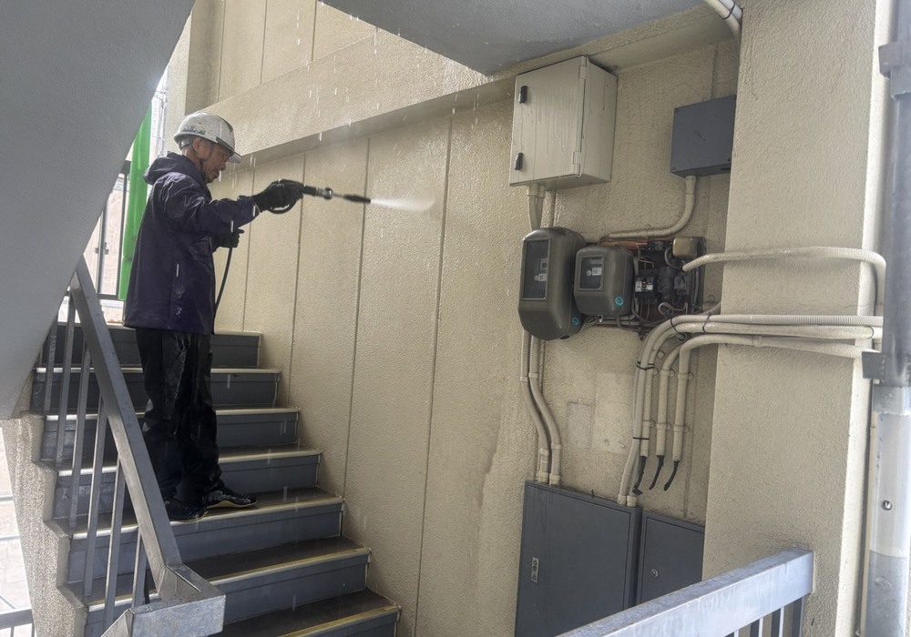 【飯田市鼎下山】賃貸マンション 熊谷マンション様 外壁・屋根塗装・共用階段改修工事（セラミシリコン仕様）