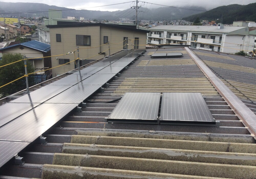 【諏訪市】K株式会社 倉庫 屋根改修・塗装工事（ポリカ折板Y500・ユメロックルーフ仕様）