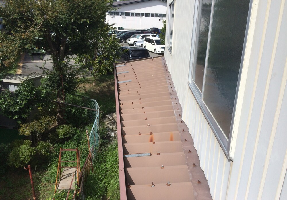 【諏訪市】K株式会社 倉庫 屋根改修・塗装工事（ポリカ折板Y500・ユメロックルーフ仕様）