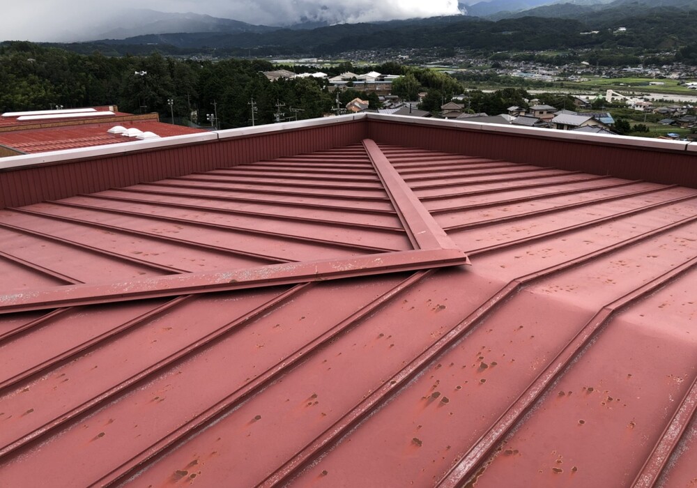 【下伊那郡高森町】高森町役場庁舎 屋根塗装・防水工事（ルーフスターSi仕様）