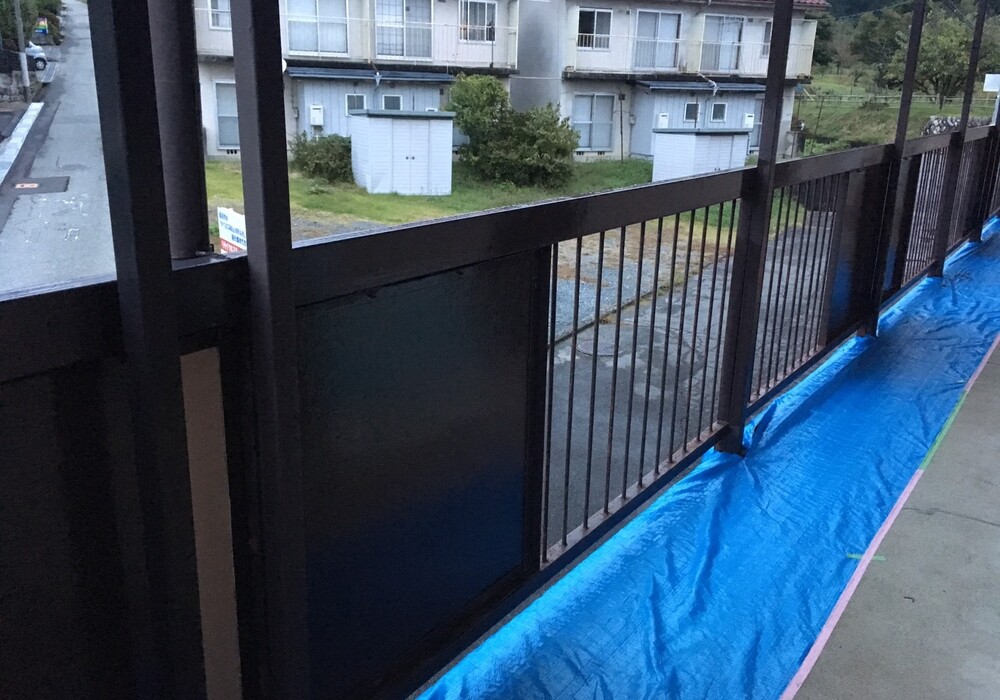 【飯田市丸山町】Mアパート 賃貸アパート 階段・手摺・ベランダ鉄部塗装工事（パワーMレタン仕様）