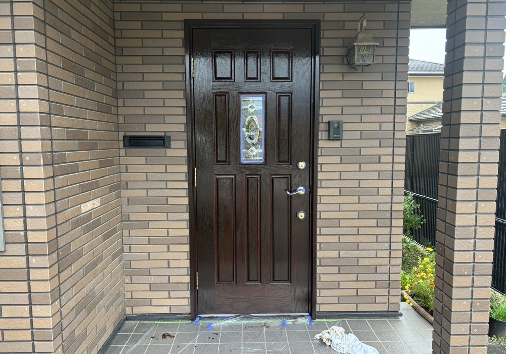【飯田市鼎上山】戸建て H様邸 玄関ドア木部塗装工事（シッケンズ塗装）