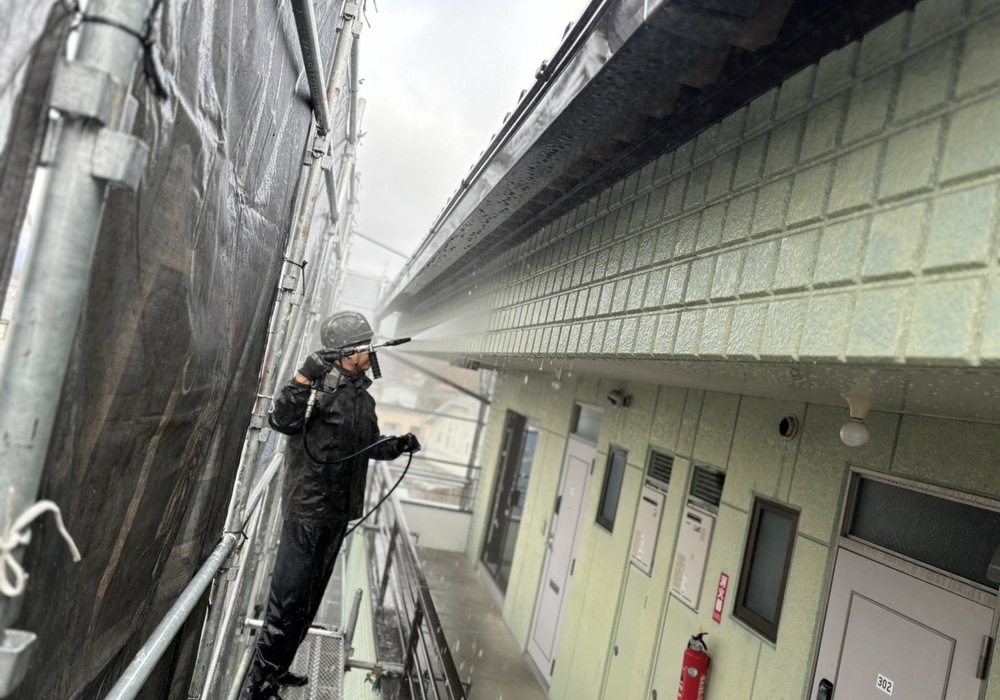 【安曇野市】賃貸マンション モロズミハイツ 共用通路改修・外壁塗装・屋根塗装工事（ユメロック114ライン仕様）