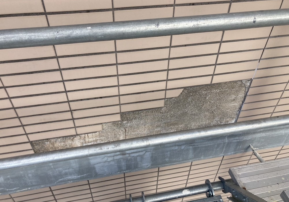 飯田市マンション　タイル浮き修繕工事
