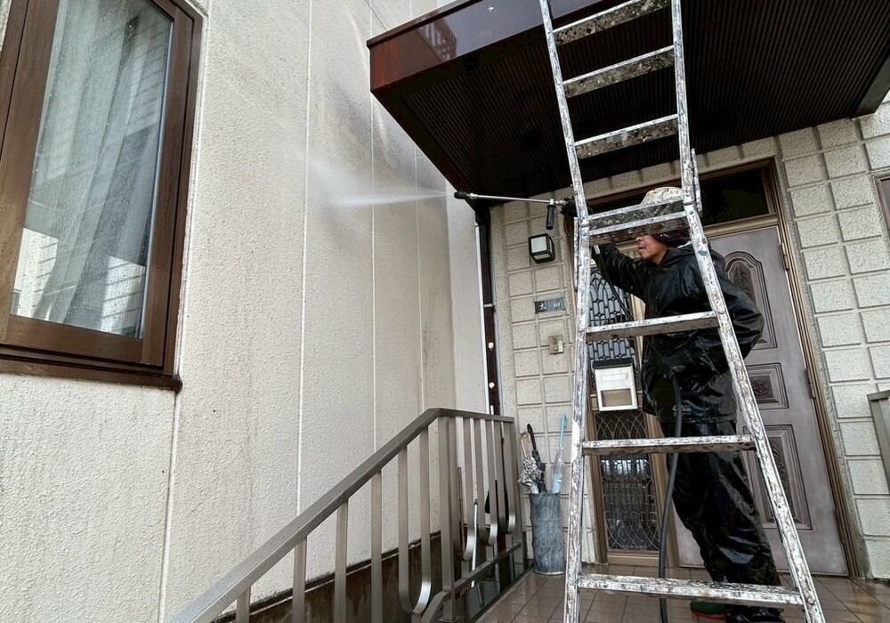 【飯田市小伝馬町】太田歯科様 玄関上屋根塗装工事（ユメロック114ライン仕様）