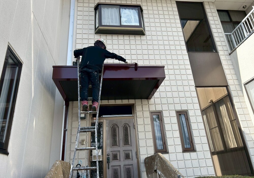 【飯田市小伝馬町】太田歯科様 玄関上屋根塗装工事（ユメロック114ライン仕様）